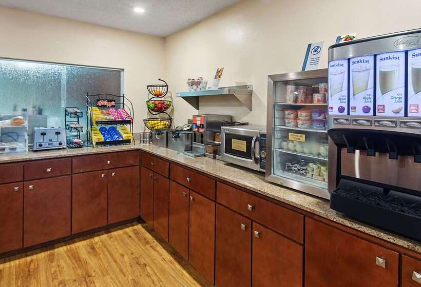 Отель Best Western Oak Manor