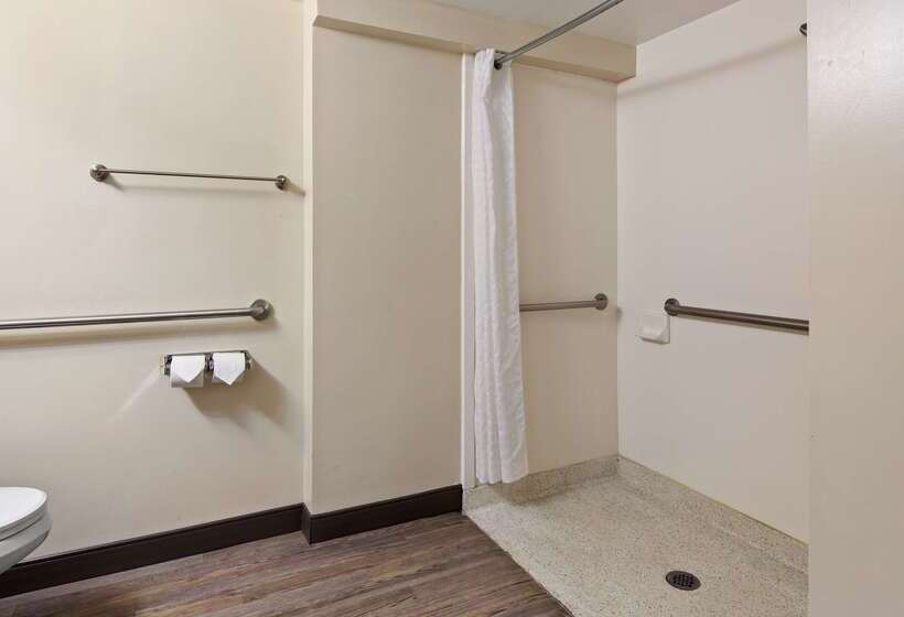 Отель Best Western Oak Manor