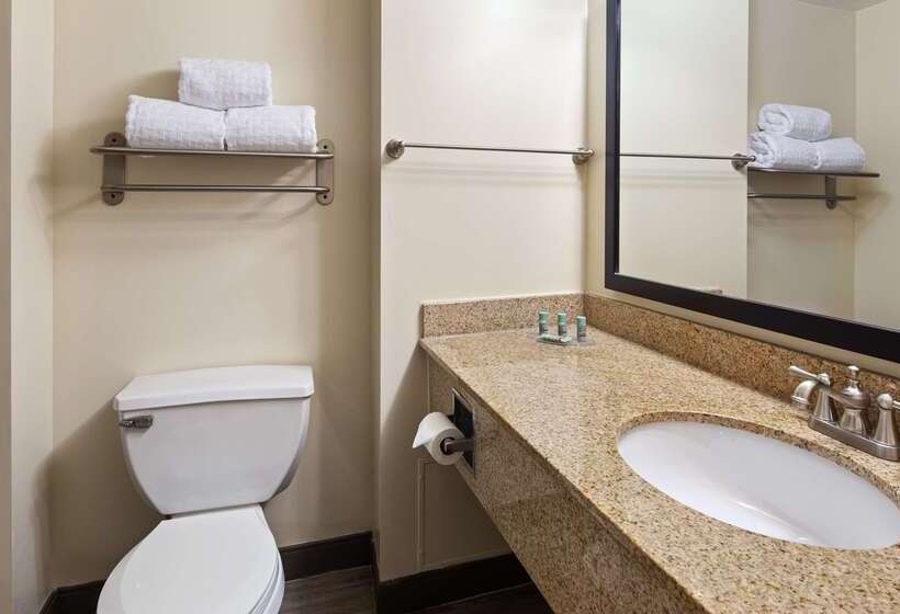 Отель Best Western Oak Manor