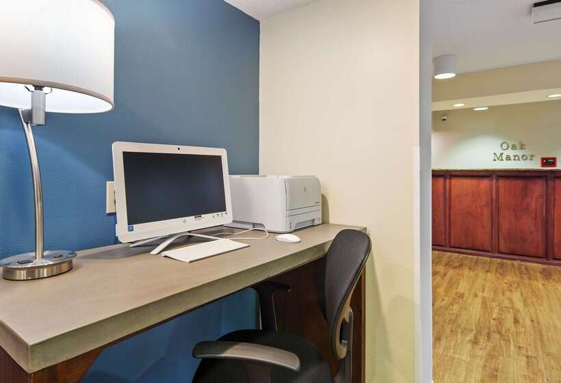 Отель Best Western Oak Manor