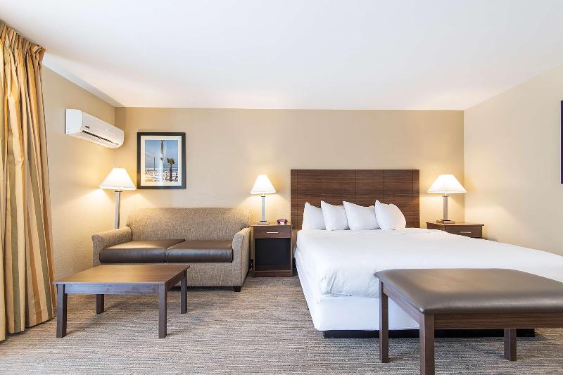 فندق Best Western Oceanside Inn