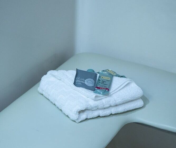 فندق Best Western On The Avenue