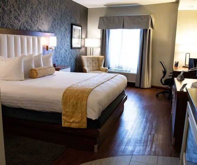 فندق Best Western On The Avenue