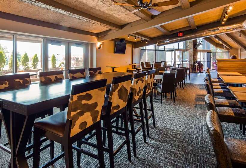 فندق Best Western Outlaw Inn