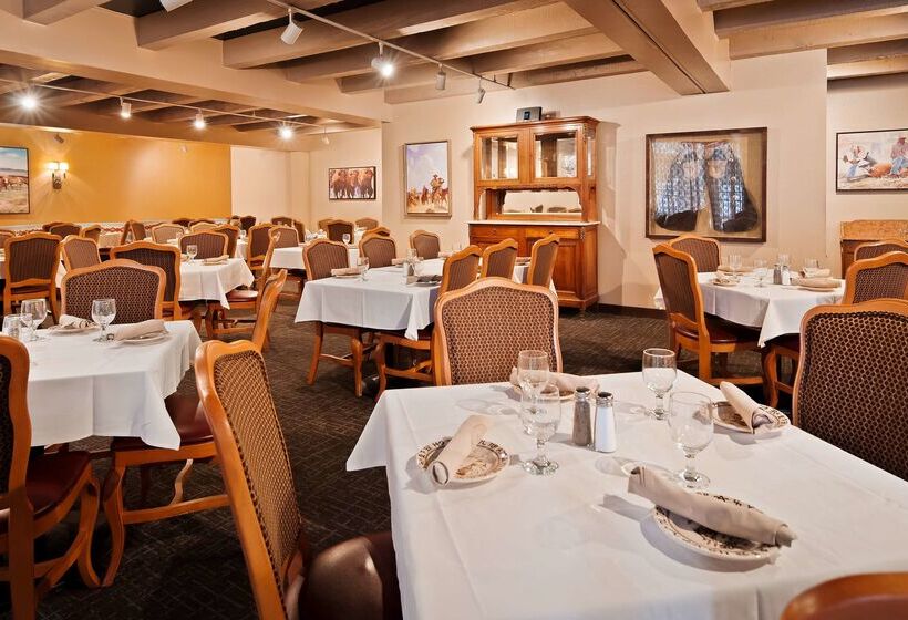 فندق Best Western Outlaw Inn