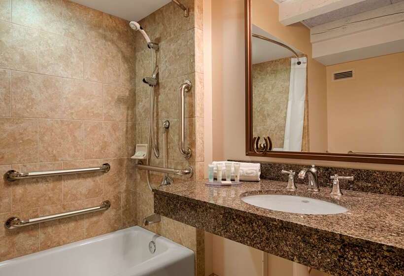 فندق Best Western Outlaw Inn