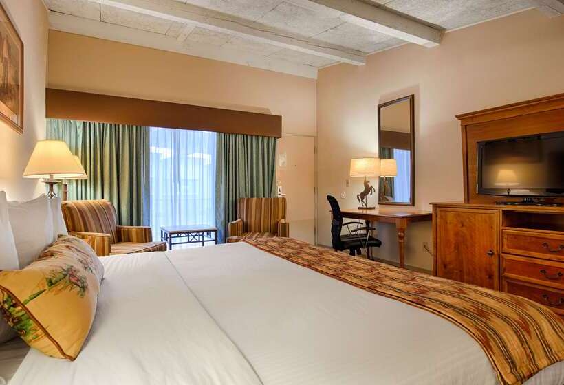 فندق Best Western Outlaw Inn
