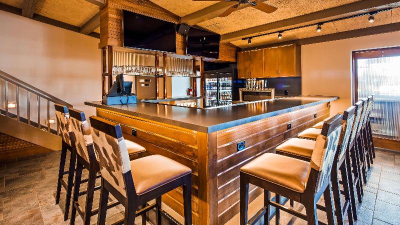 فندق Best Western Outlaw Inn