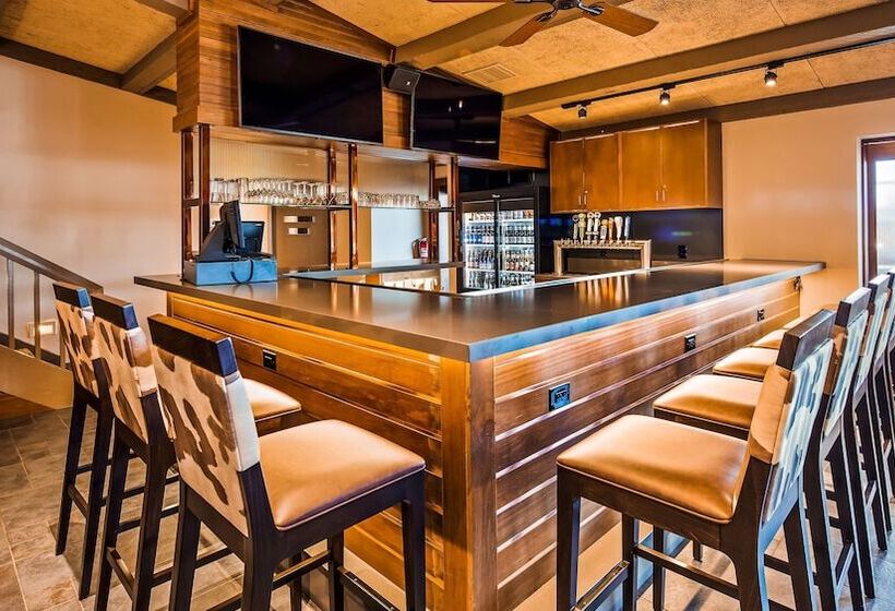 فندق Best Western Outlaw Inn