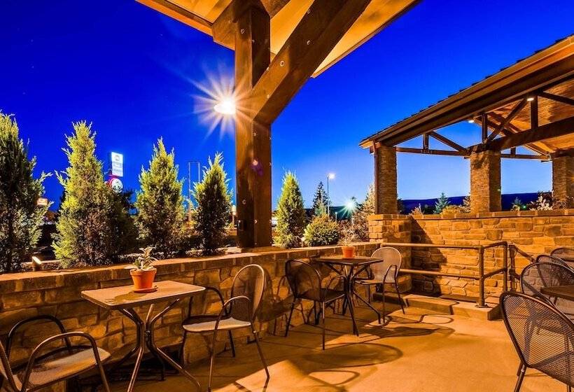 فندق Best Western Outlaw Inn