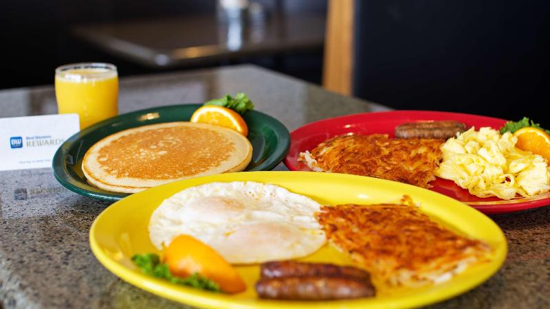 هتل Best Western Paradise Inn & Resort