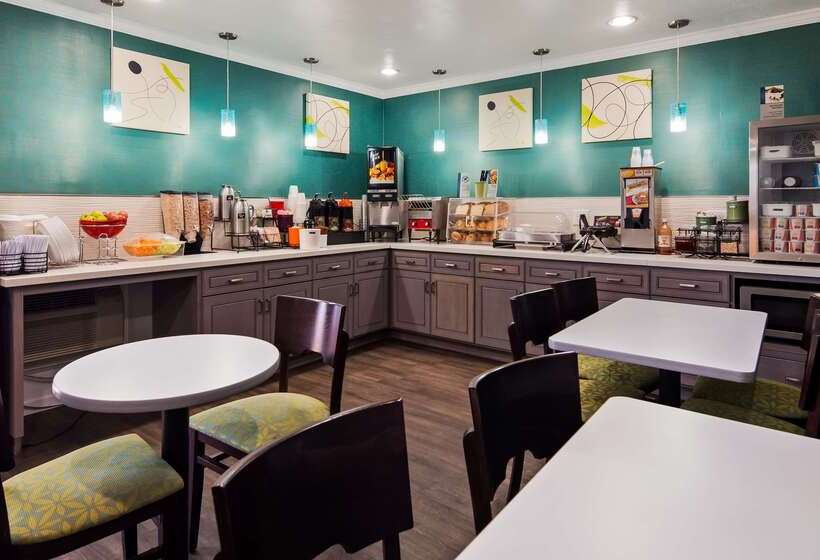 ホテル Best Western Park Crest Inn