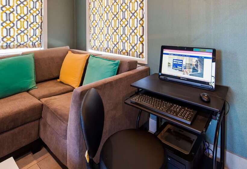 ホテル Best Western Park Crest Inn