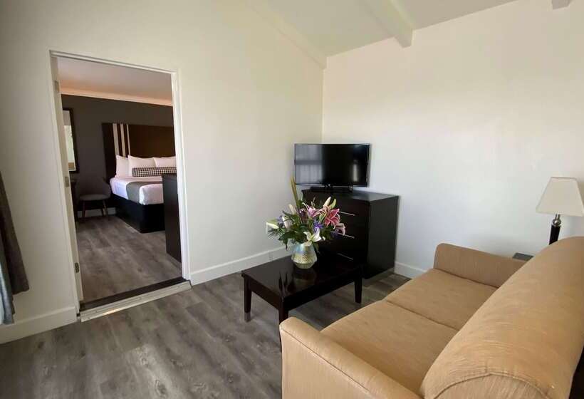 ホテル Best Western Park Crest Inn