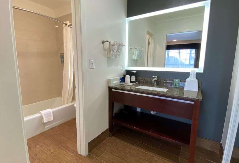 فندق Best Western Park Crest Inn