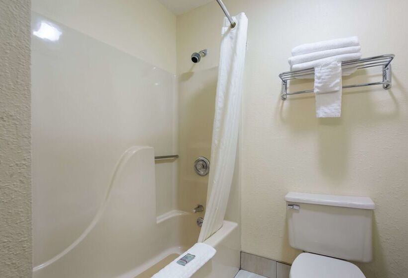 فندق Best Western Parkside Inn