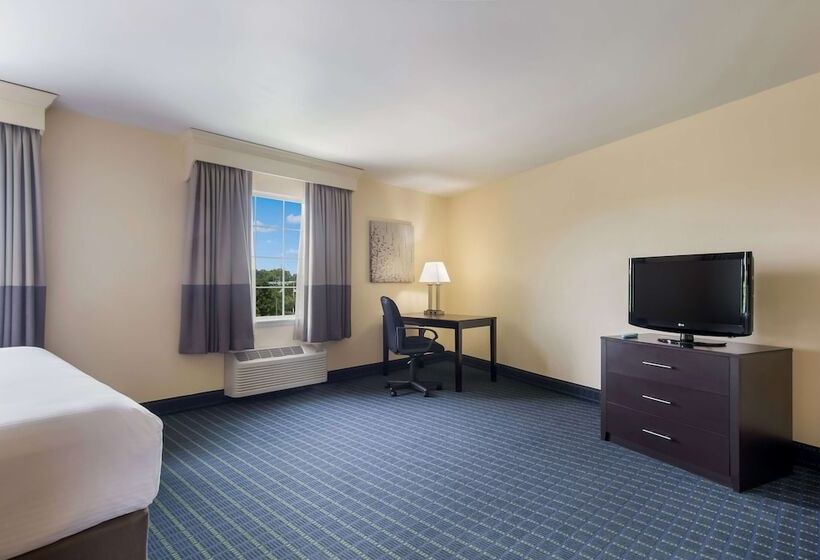 فندق Best Western Parkside Inn