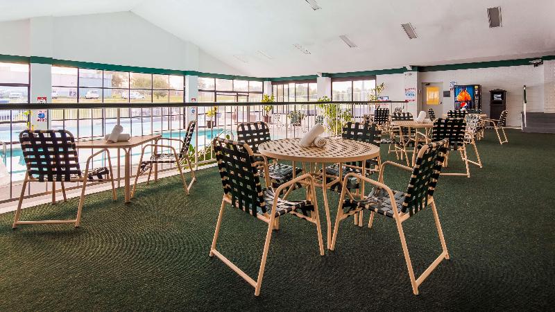 فندق Best Western Parkside Inn