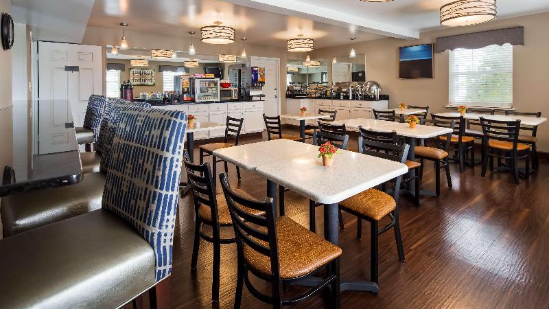 فندق Best Western Parkside Inn