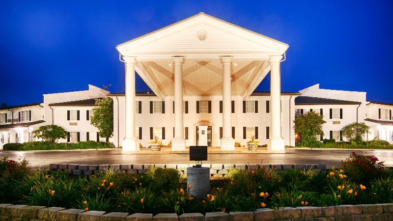 فندق Best Western Parkside Inn