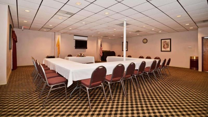 فندق Best Western Pecos Inn