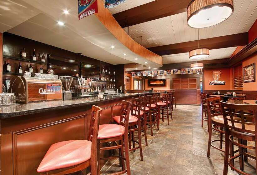 فندق Best Western Petaluma Inn