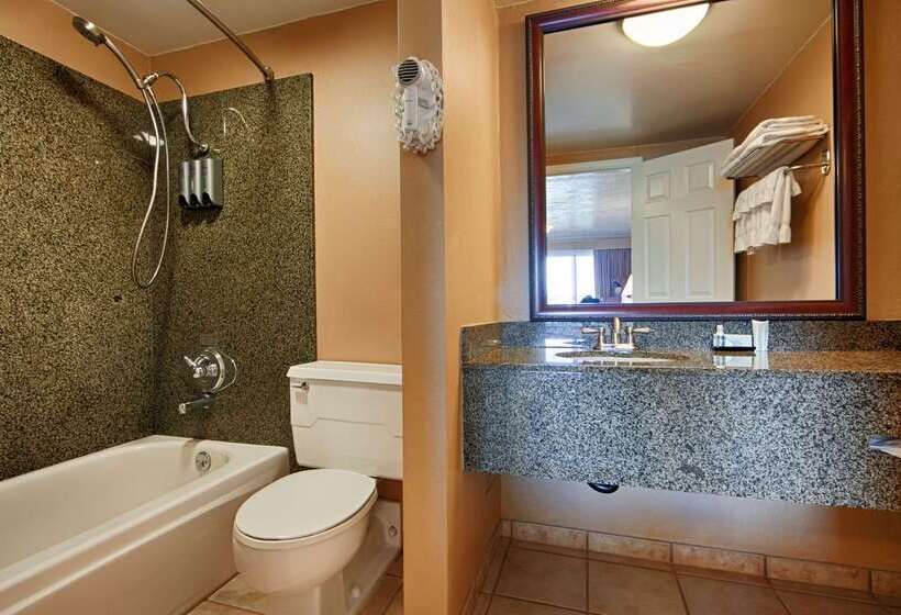 호텔 Best Western Pier Point Inn