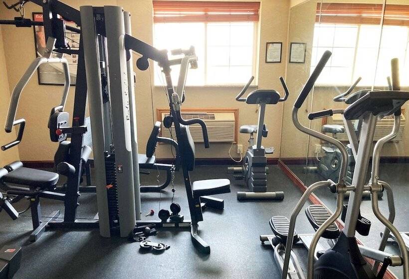 ホテル Americinn By Wyndham Grinnell