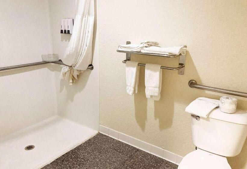 ホテル Americinn By Wyndham Grinnell