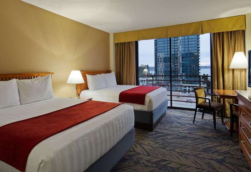 فندق Best Western Plus Bayside Inn