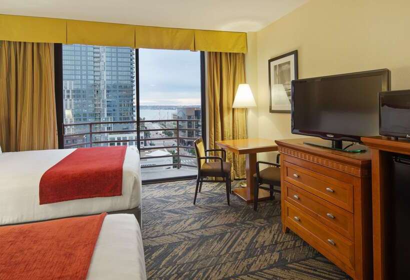 בית מלון כפרי Best Western Plus Bayside Inn