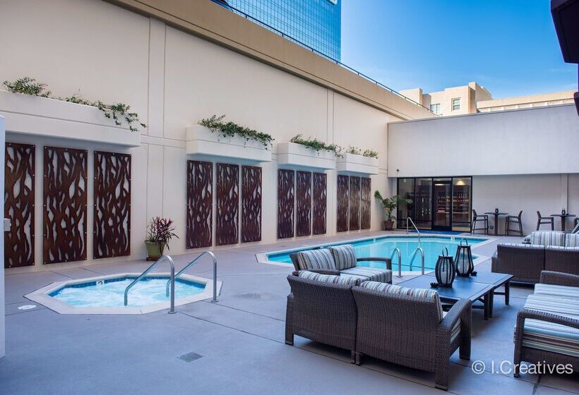 هتل Best Western Plus Bayside Inn