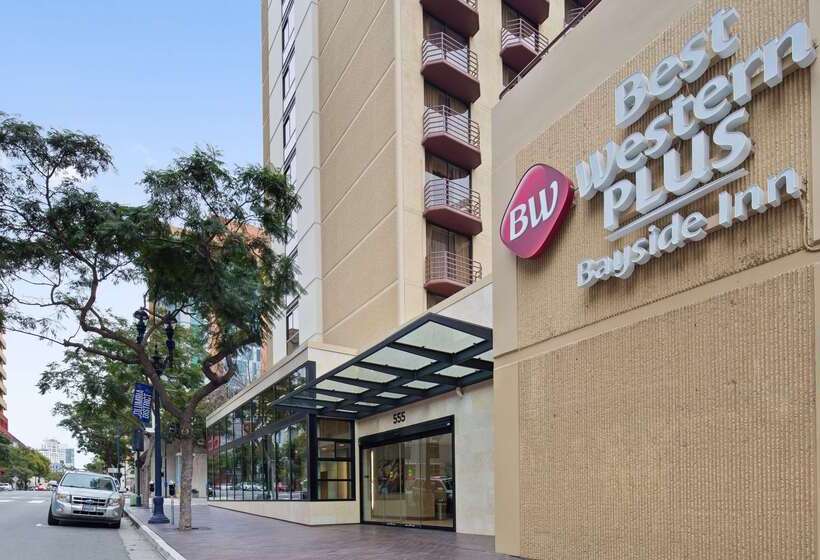 בית מלון כפרי Best Western Plus Bayside Inn