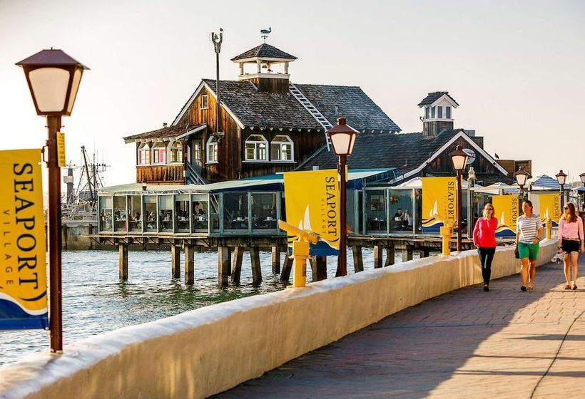 호텔 Best Western Plus Bayside Inn