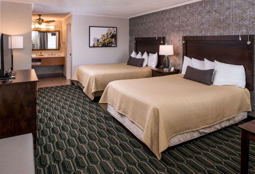 فندق Best Western Plus Black Oak