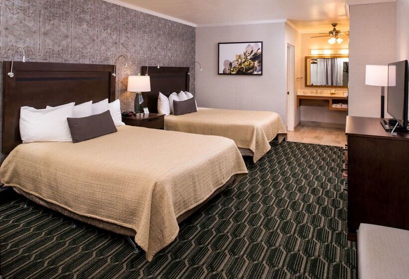 فندق Best Western Plus Black Oak