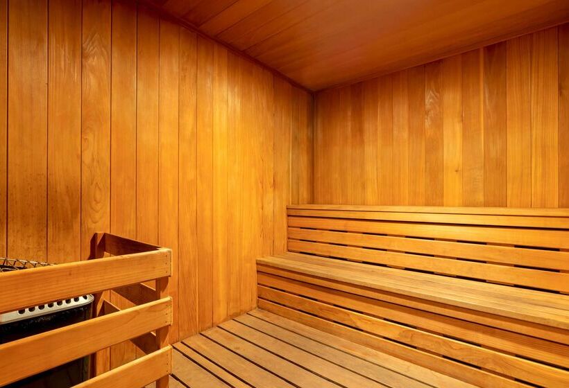 فندق Best Western Plus Brookside Inn