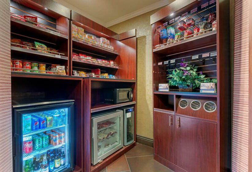 فندق Best Western Plus Brookside Inn