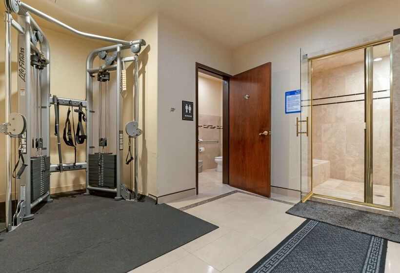 فندق Best Western Plus Brookside Inn