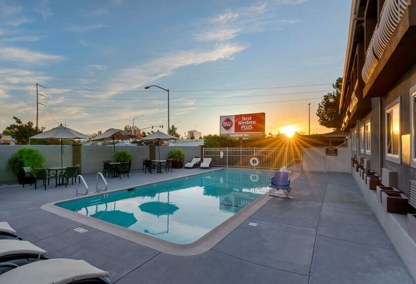 فندق Best Western Plus Brookside Inn