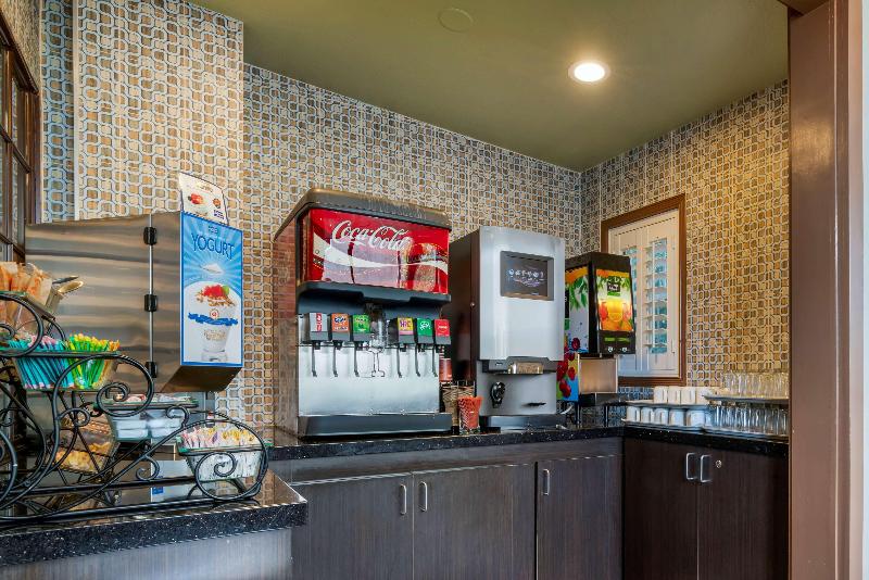 فندق Best Western Plus Brookside Inn