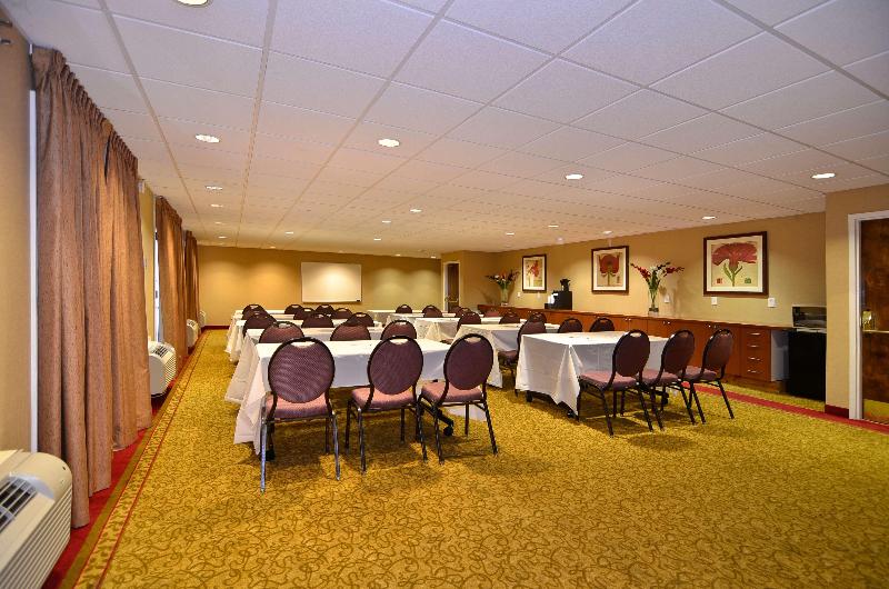 فندق Best Western Plus Brookside Inn