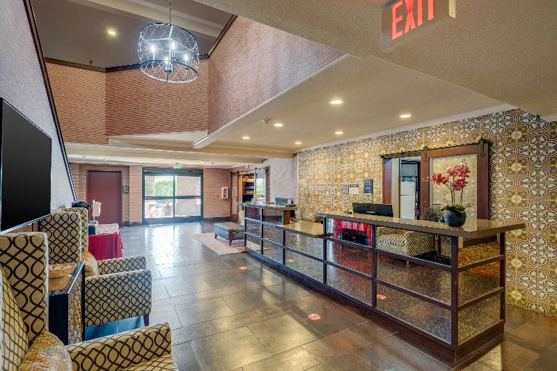 فندق Best Western Plus Brookside Inn