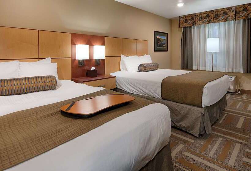 בית מלון כפרי Best Western Plus Clocktower Inn