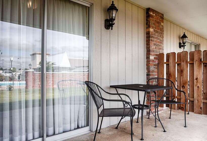 هتل Best Western Coach House