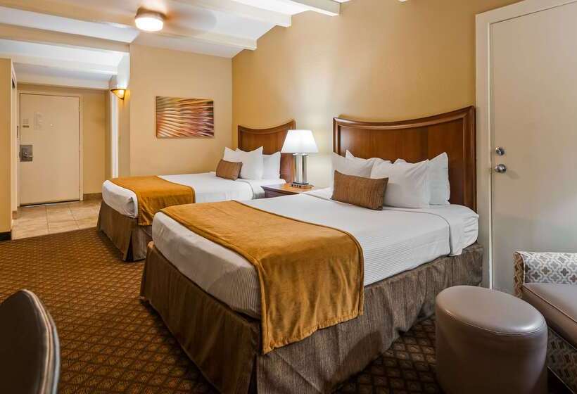 هتل Best Western Coach House