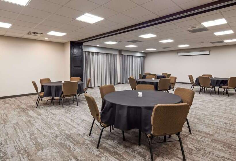 호텔 Best Western Plus Cottontree Inn