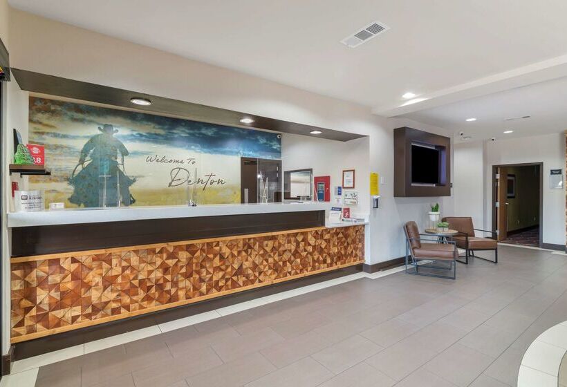 בית מלון כפרי Best Western Plus Denton Inn & Suites