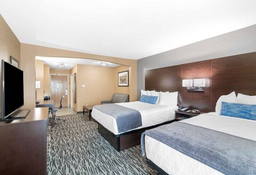 בית מלון כפרי Best Western Plus Denton Inn & Suites