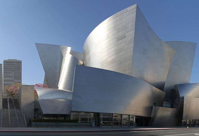 فندق Best Western Plus Dragon Gate Inn